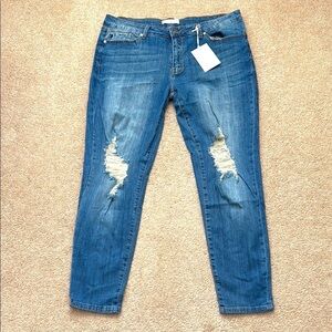 NWT KanCan Perfect Mid Rise Distressed Dark Wash Stretch Skinny Jeans - 2XL